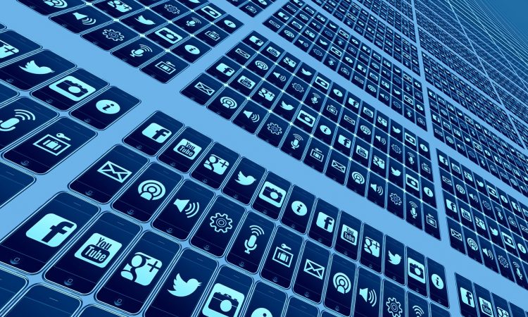 10 Ways to Use Social Media to Manage Your Career