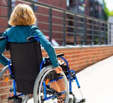 woman using wheelchair