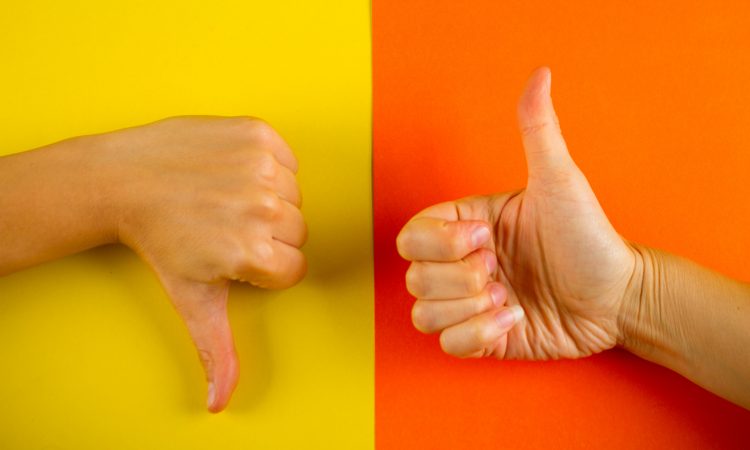 thumbs up and down